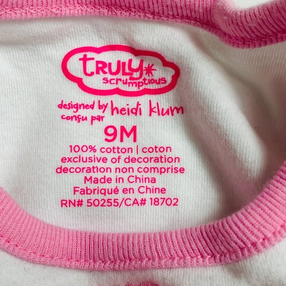 Truly 1 Piece White w Pink Bow Snaps and Trim 9 M - Picture 3 of 4